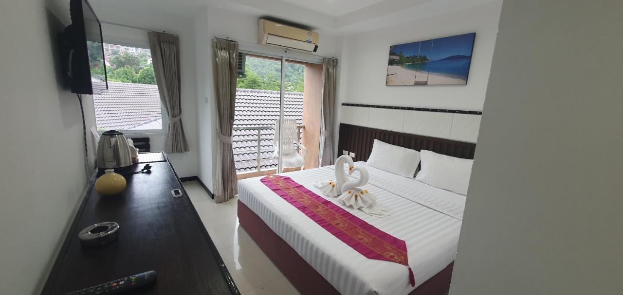 At Home Hotel Patong Exterior foto