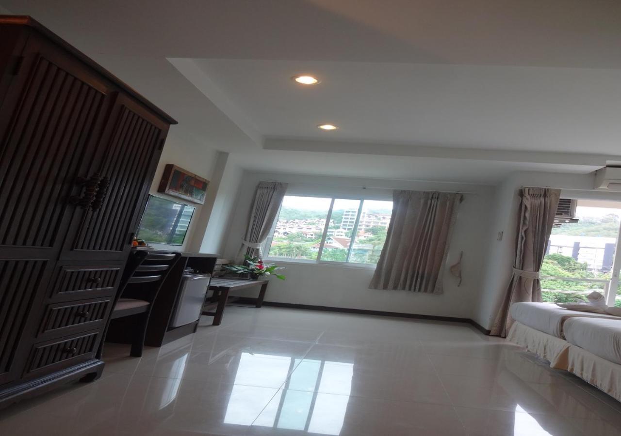 At Home Hotel Patong Exterior foto