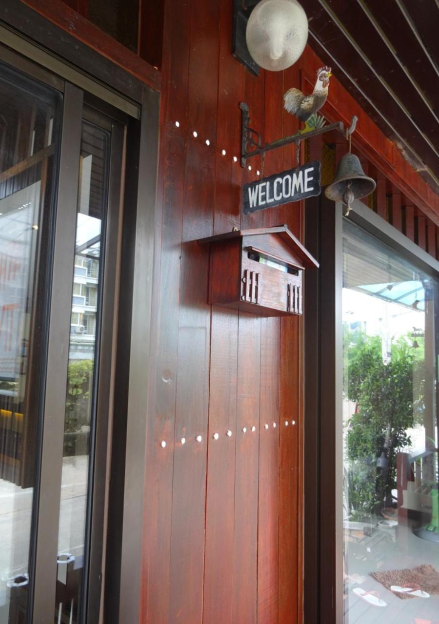 At Home Hotel Patong Exterior foto